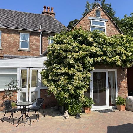 The Corner House, 36, Broadway Road, Apartment Evesham Bagian luar foto