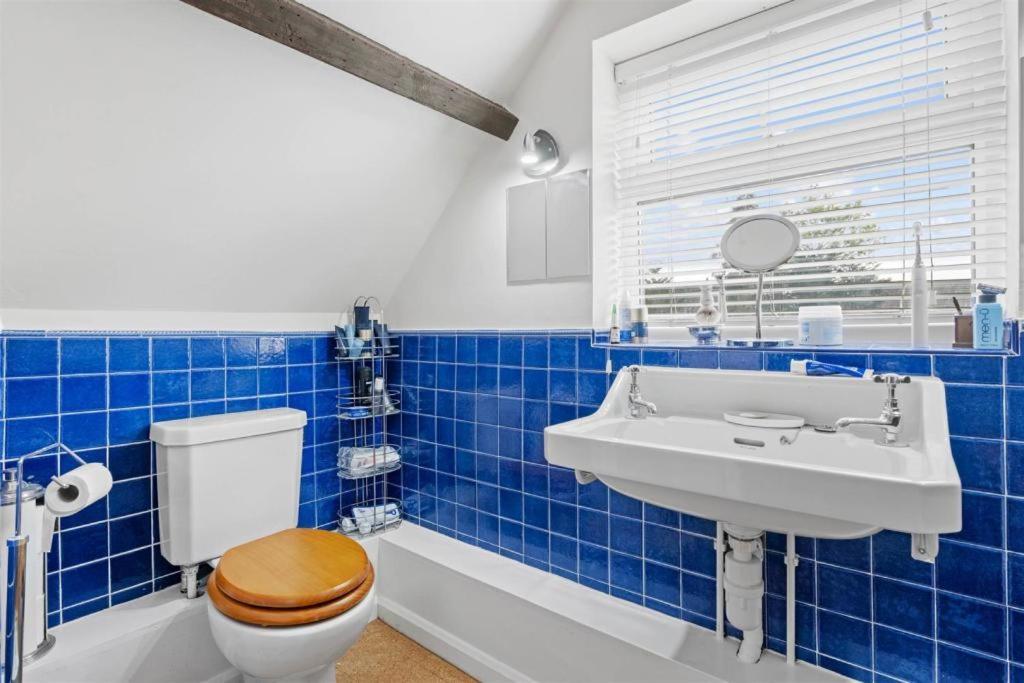 The Corner House, 36, Broadway Road, Apartment Evesham Bagian luar foto